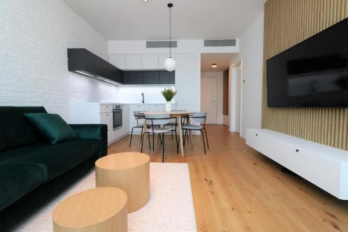 Sky Park new 1 bedroom apartment — 4-Star Luxury Hotel in Bratislava, Slovakia