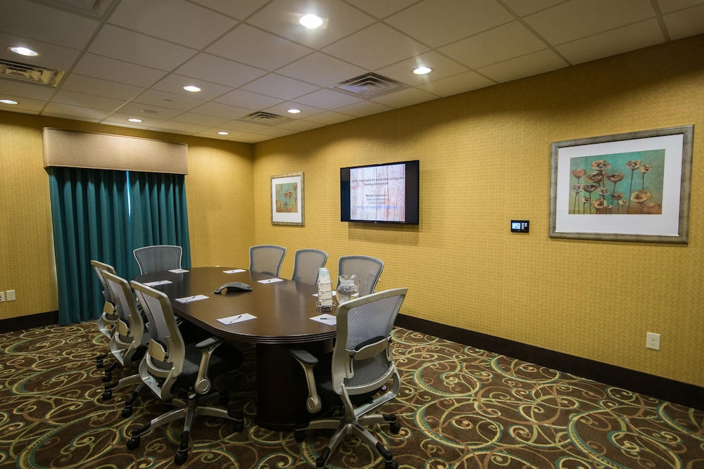 Hampton Inn & Suites Philadelphia Montgomeryville - photo 22