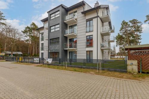 Apartment with Parking 500 m from The Sea by Noclegi Renters — 4-Star Luxury Hotel in Dziwnow, Poland