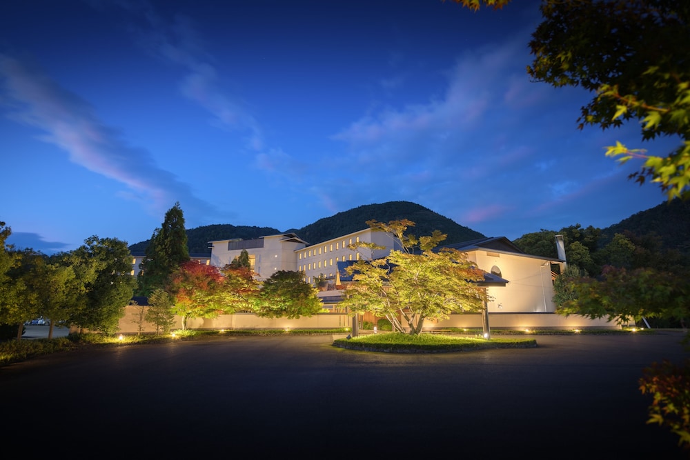 Surikamitei Ohtori in Fukushima, Japan