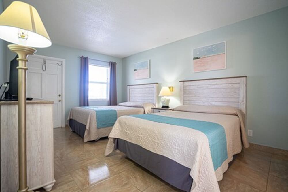 Carriage House Resort Motel - photo 4