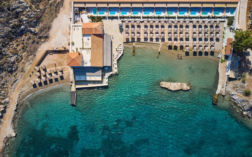 Mandraki Beach Resort Adults Only in Ydra, Greece