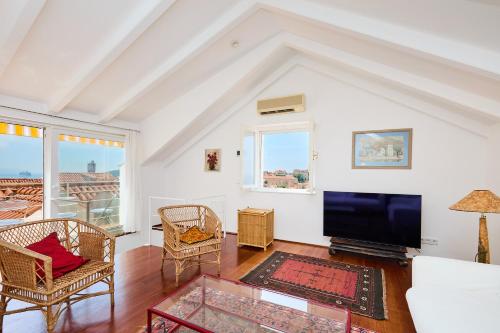 Luxury Villa In the Old Town with Stunning Views