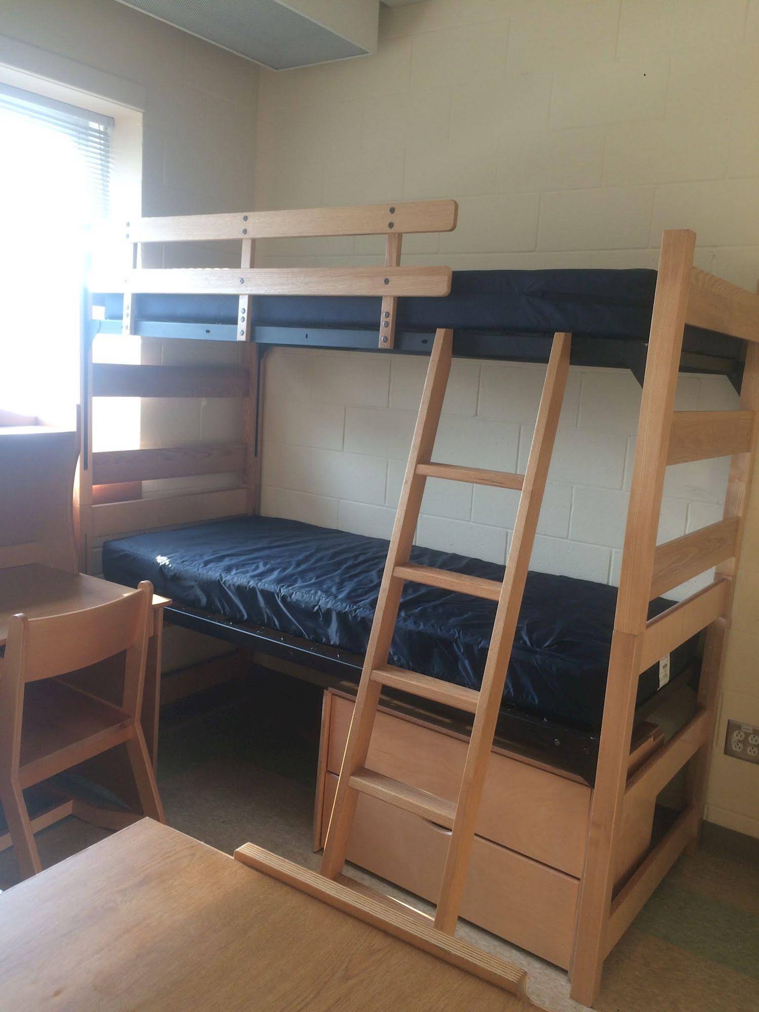NYC Summer Dorms Queens - photo 6