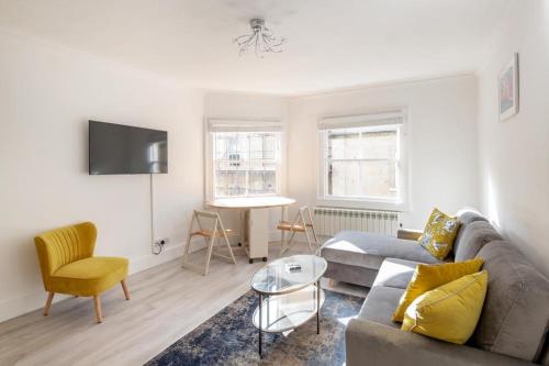 Flat in Bath City Centre — 4-Star Luxury Hotel in Bath, United Kingdom
