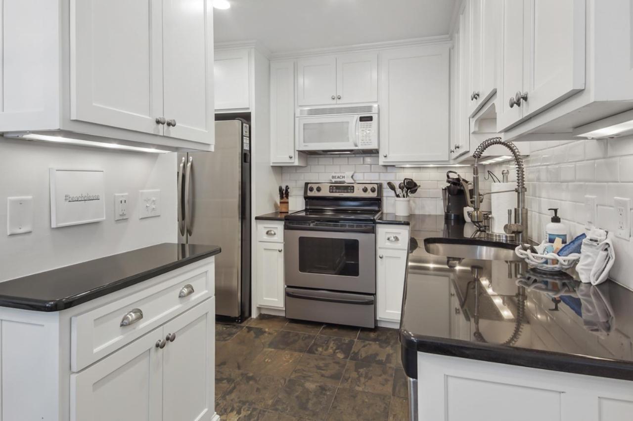 Vitamin Sea in Unknown City, United States