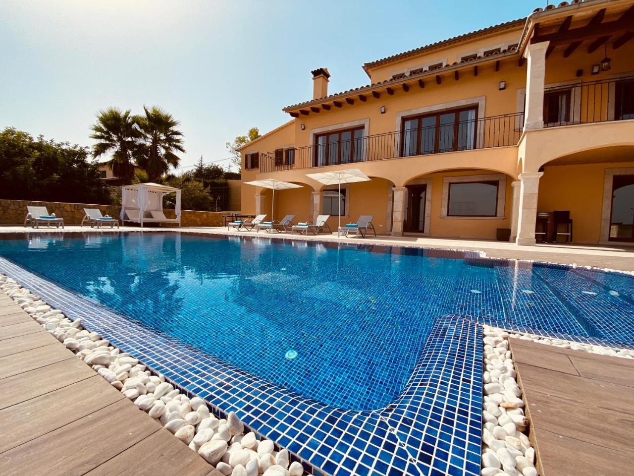 Villa Liman — 4-Star Luxury Hotel in Bunyola, Spain