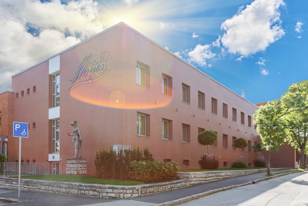 Hostel Mayer Superior Veszprém — 4-Star Luxury Hotel in Veszprem, Hungary
