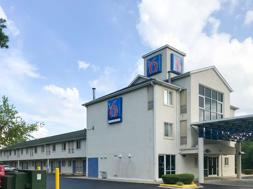 Motel 6 Statesville NC - photo 2
