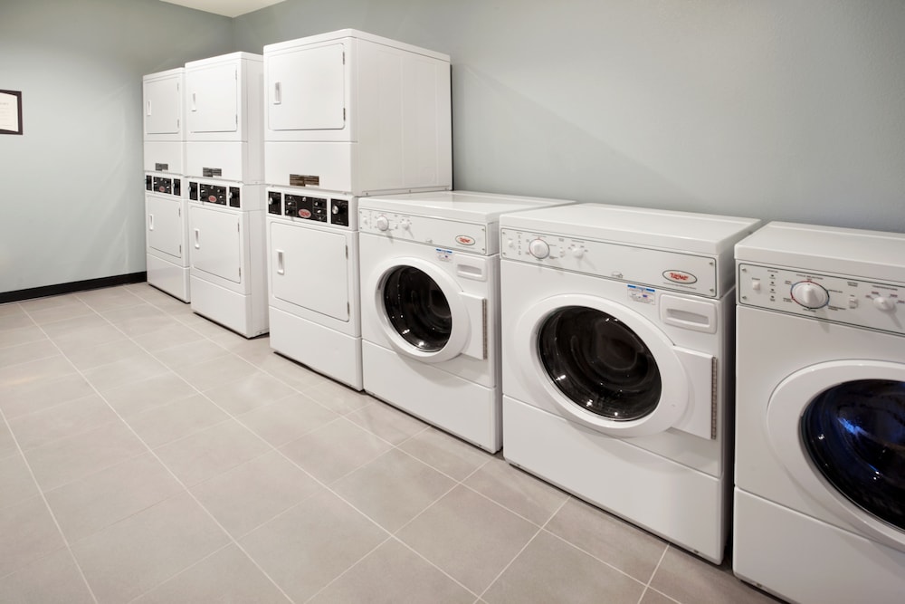 Staybridge Suites Stone Oak by IHG - photo 37