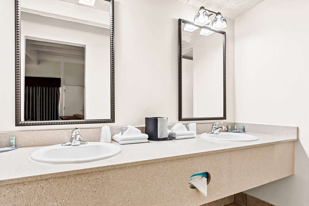 Best Western Outlaw Inn - photo 30