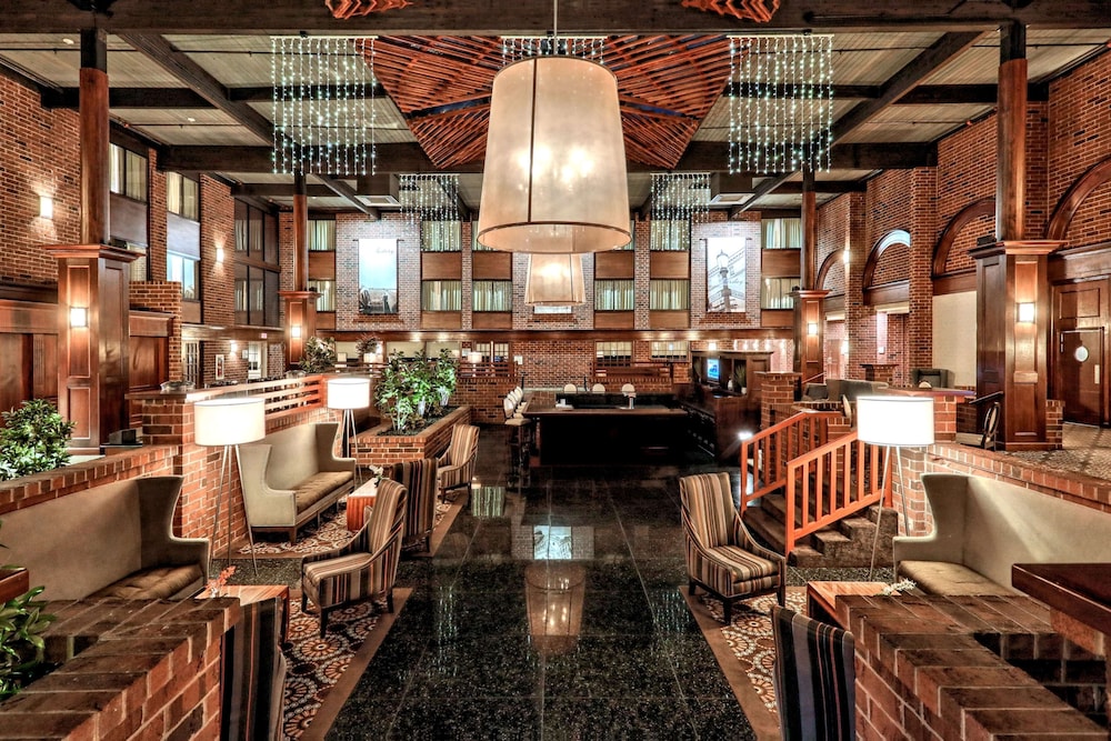 Best Western Premier The Central Hotel & Conference Center - photo 3