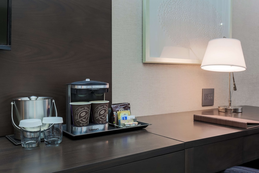 DoubleTree by Hilton Evansville - photo 21