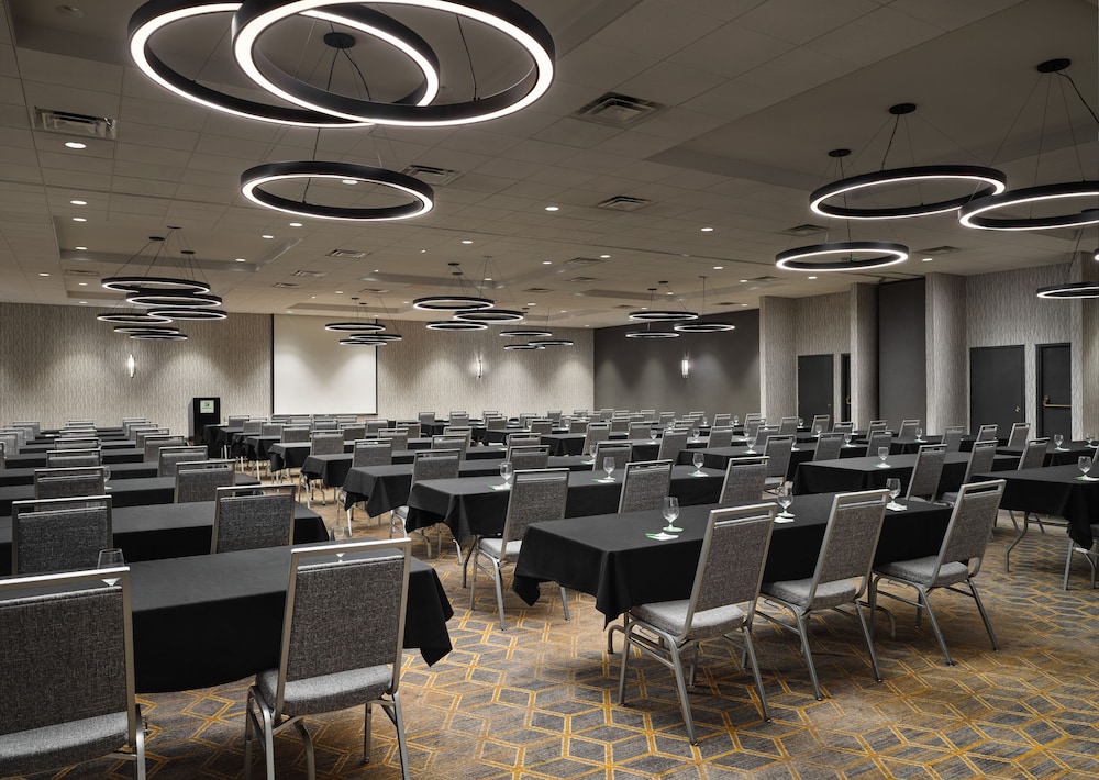 Holiday Inn Boston Dedham Hotel & Conference Center by IHG - photo 35