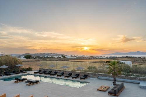 Regency Sunset Suites — 4-Star Luxury Hotel in Mykonos, Greece