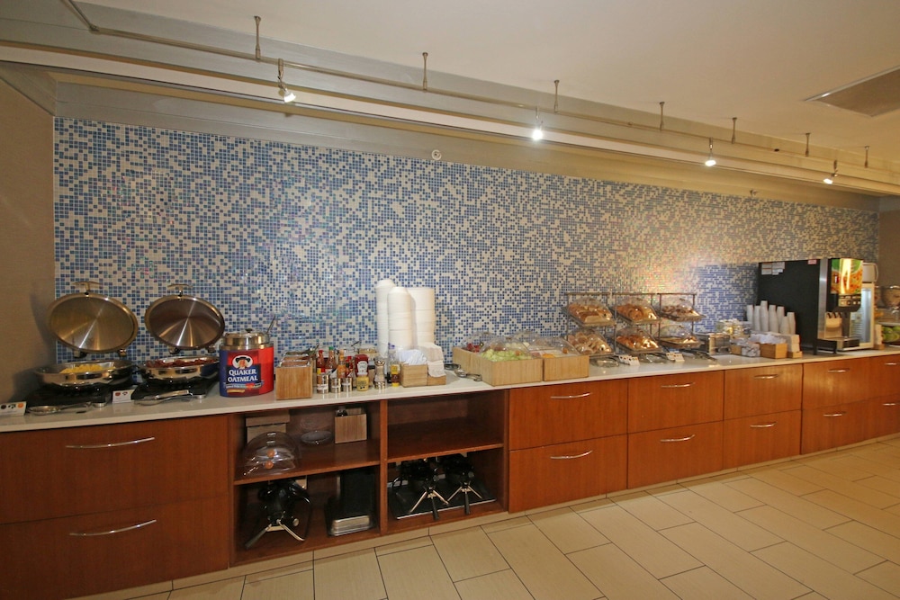 SpringHill Suites by Marriott Charleston N. Ashley Phosphate - photo 43
