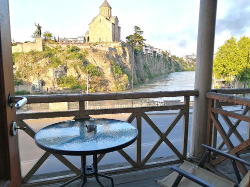 Meidan Bazaar Prime Location Apartment