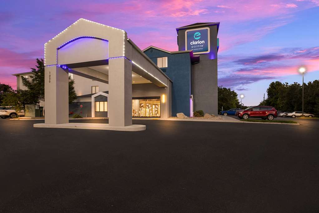 Clarion Pointe Sevierville Pigeon Forge - photo 9