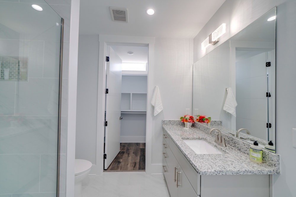 Luxury Unit on 12th South - photo 19
