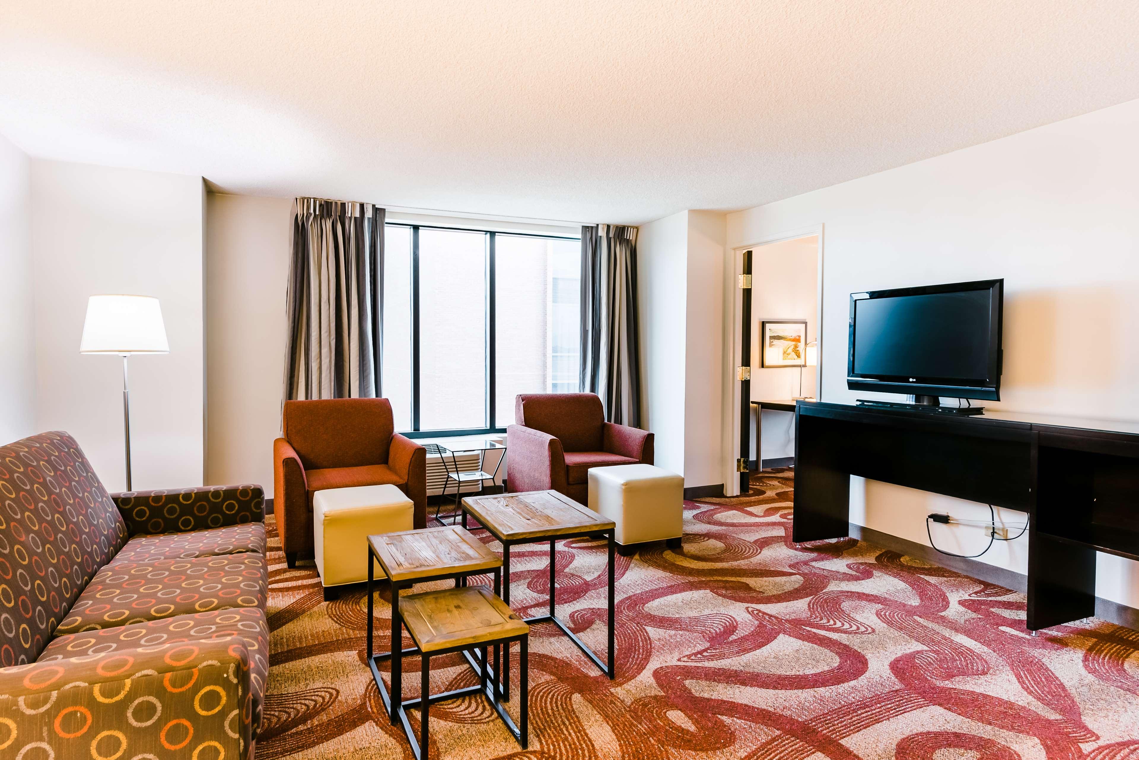 Radisson Hotel Denver Aurora - photo 33