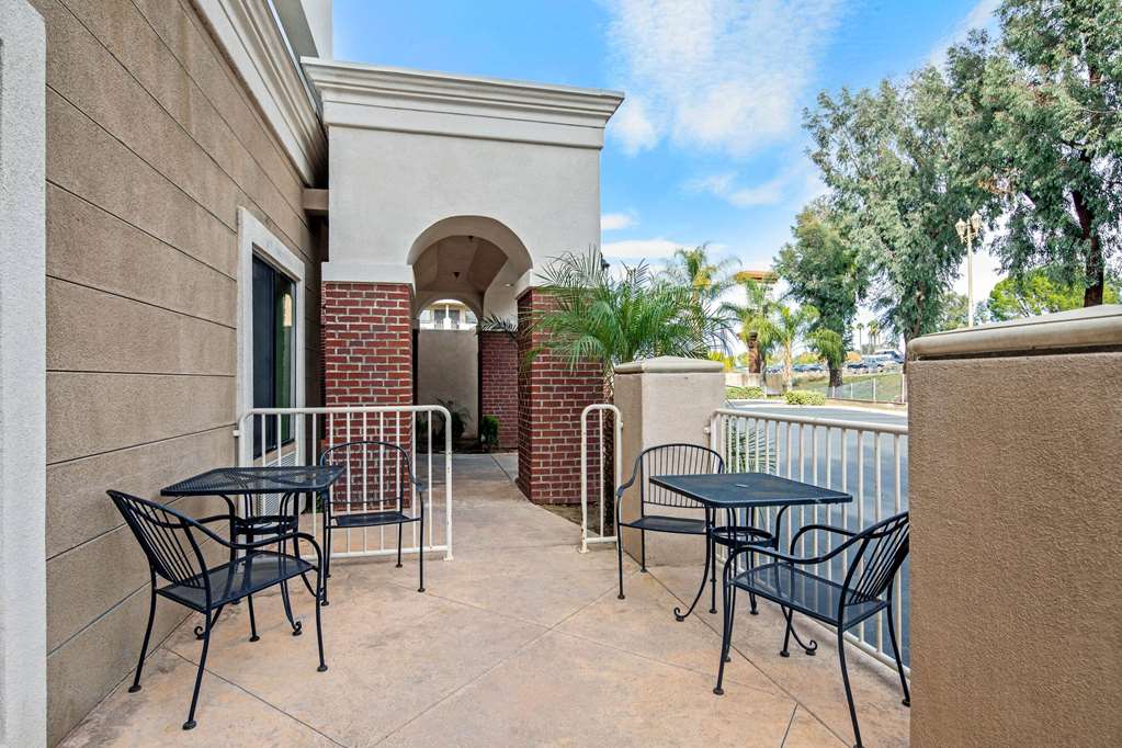 La Quinta Inn & Suites by Wyndham Temecula - photo 29