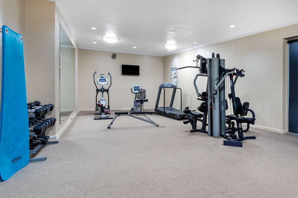 Days Inn & Suites by Wyndham Clovis - photo 7