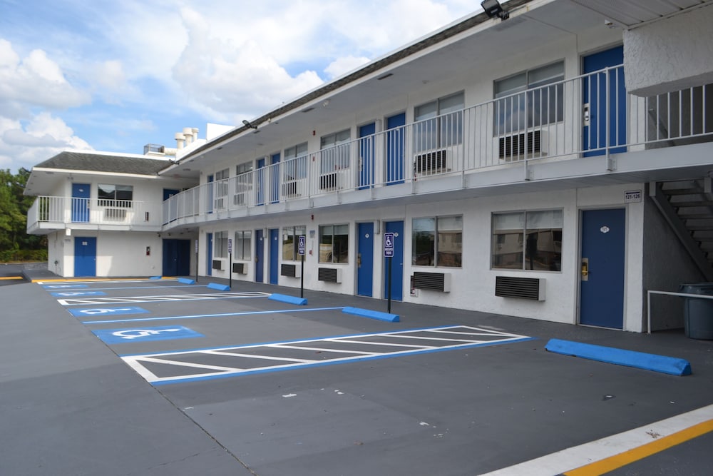 Knights Inn Jacksonville at Harts Rd - photo 14