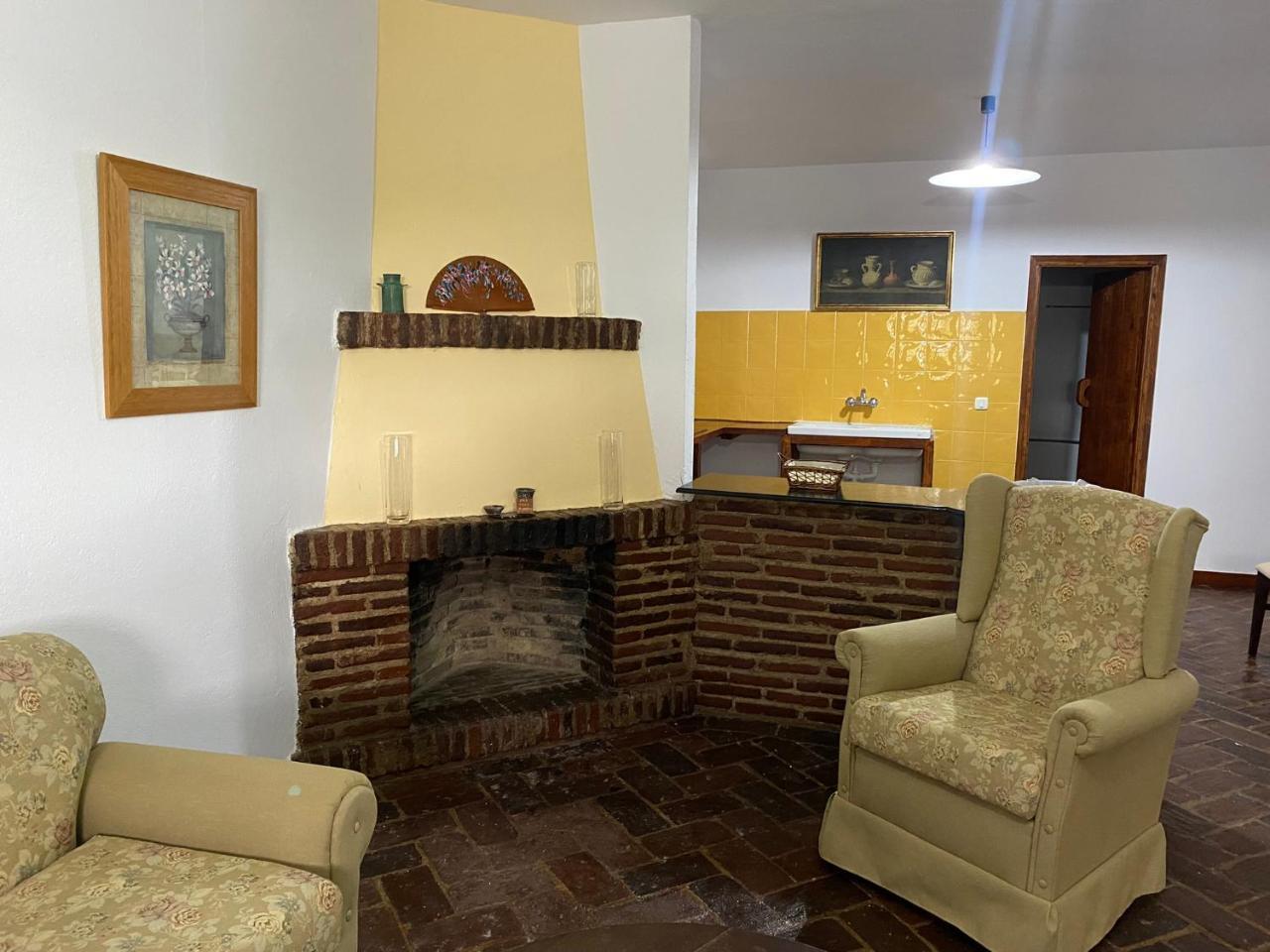 Casas Rurales Monasterio de Rocamador — Almendral — photo 2