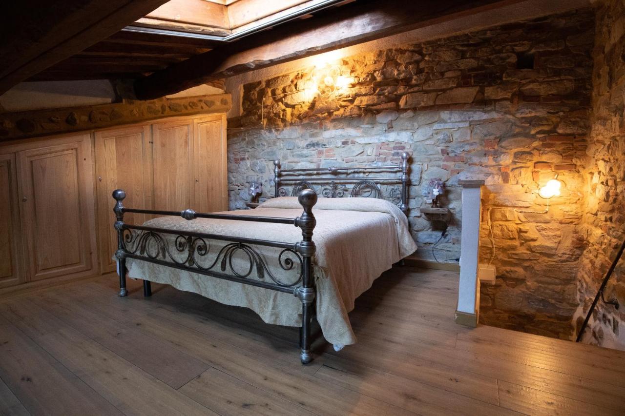 La Casetta Nel Borgo in Castelnuovo Di Val Di Cecina, Italy