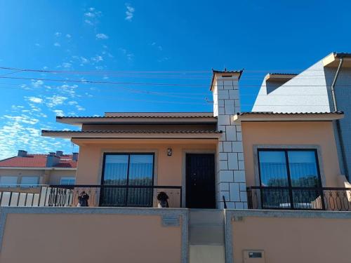 Casa da Mimosa a 100 metros da praia de Vila Chã — 4-Star Luxury Hotel in Vila Cha, Portugal