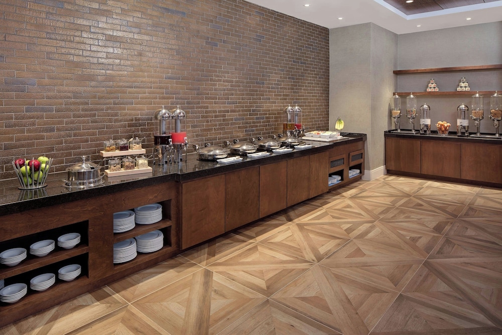 Nashville Airport Marriott - photo 18