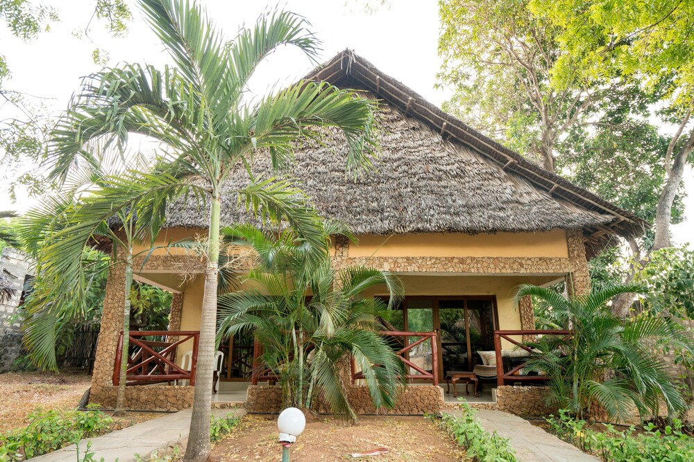 Bofa Beach Resort in Kilifi, Kenya