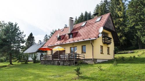 Chata Hansenka - carbon neutral hotel in Unknown City