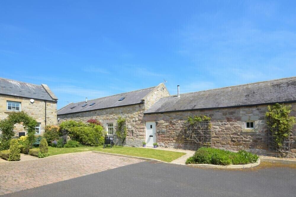 Lavender Cottage Village Farm — 4-Star Luxury Hotel in Seahouses, United Kingdom