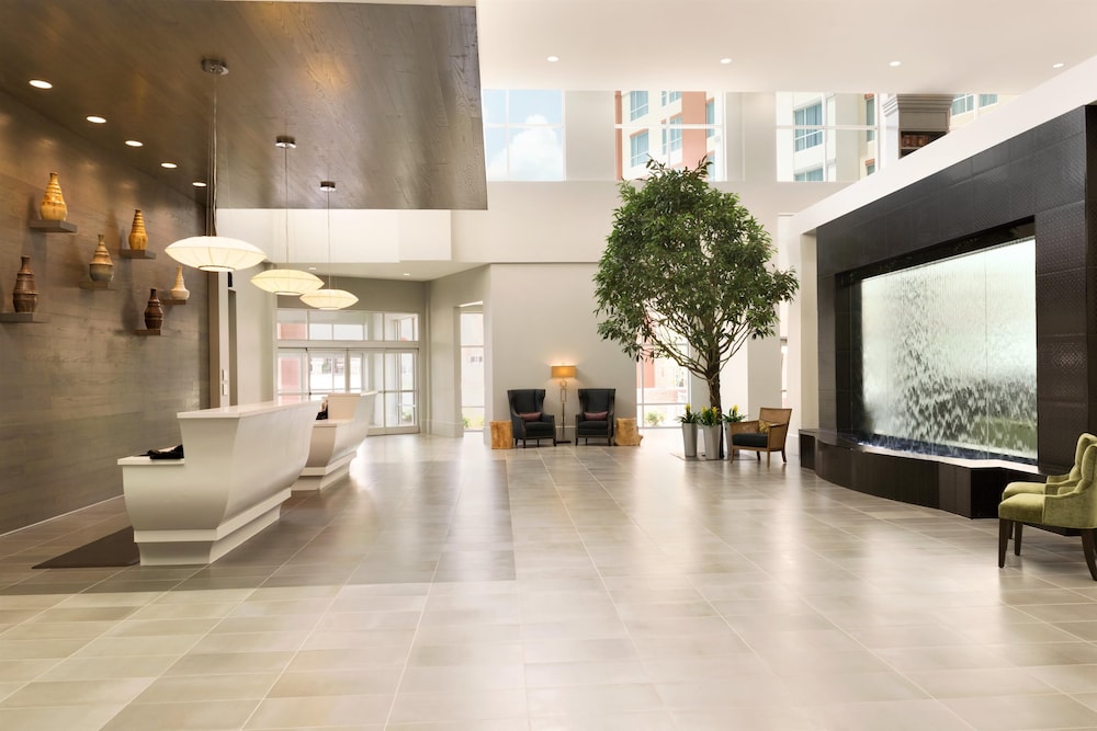 Embassy Suites by Hilton Charlotte Ayrsley - photo 2