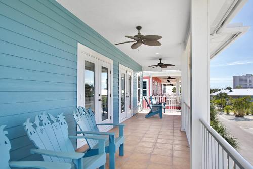 Delmar Dolphin - photo 20