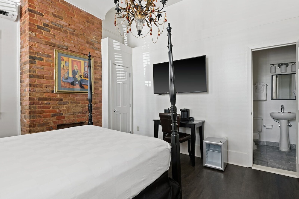 Historic Streetcar Inn - photo 14