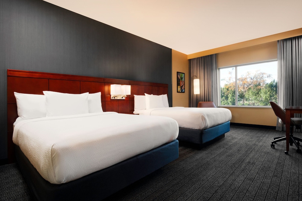 Courtyard by Marriott San Jose North Silicon Valley - photo 10