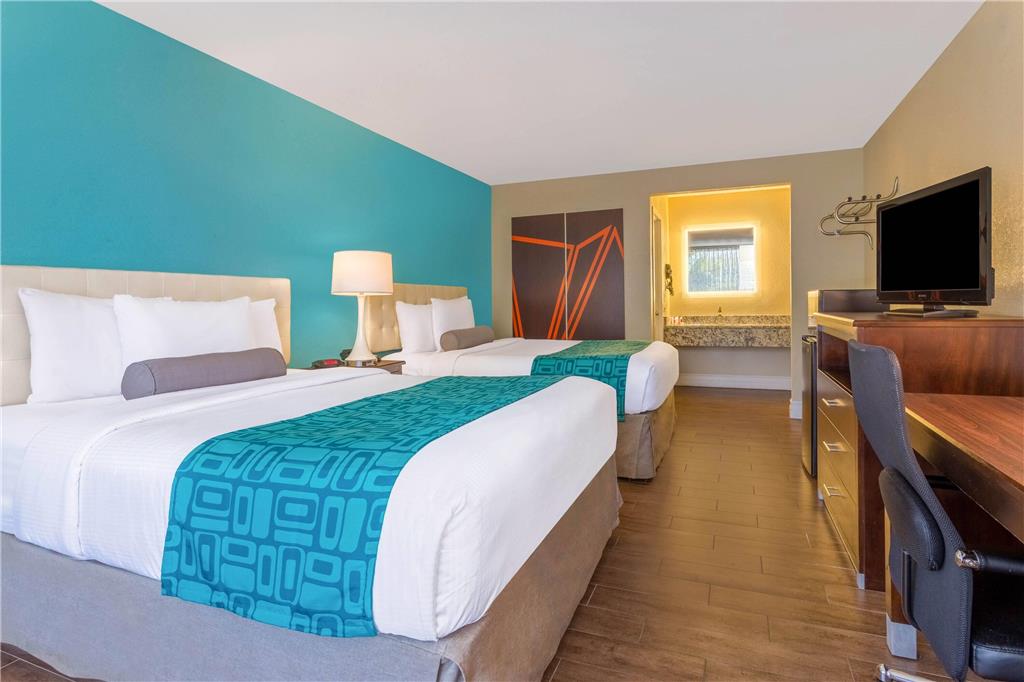 Howard Johnson by Wyndham Lakeland - photo 18