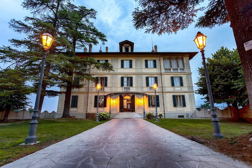 Hotel Villa La Bollina — hotel in Serravalle Scrivia