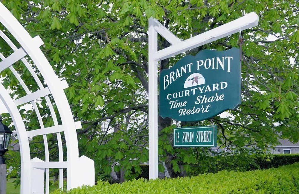 Brant Point Courtyard - photo 24