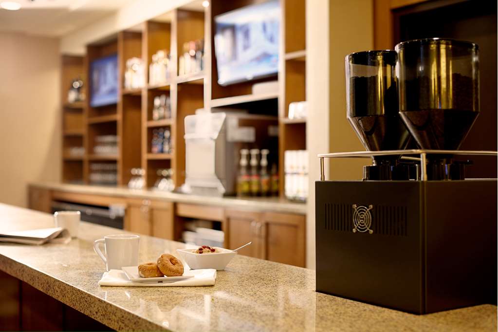 Hyatt Place Detroit Royal Oak - photo 19
