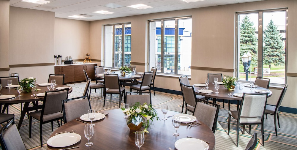 Hilton Garden Inn Flint Downtown - photo 45