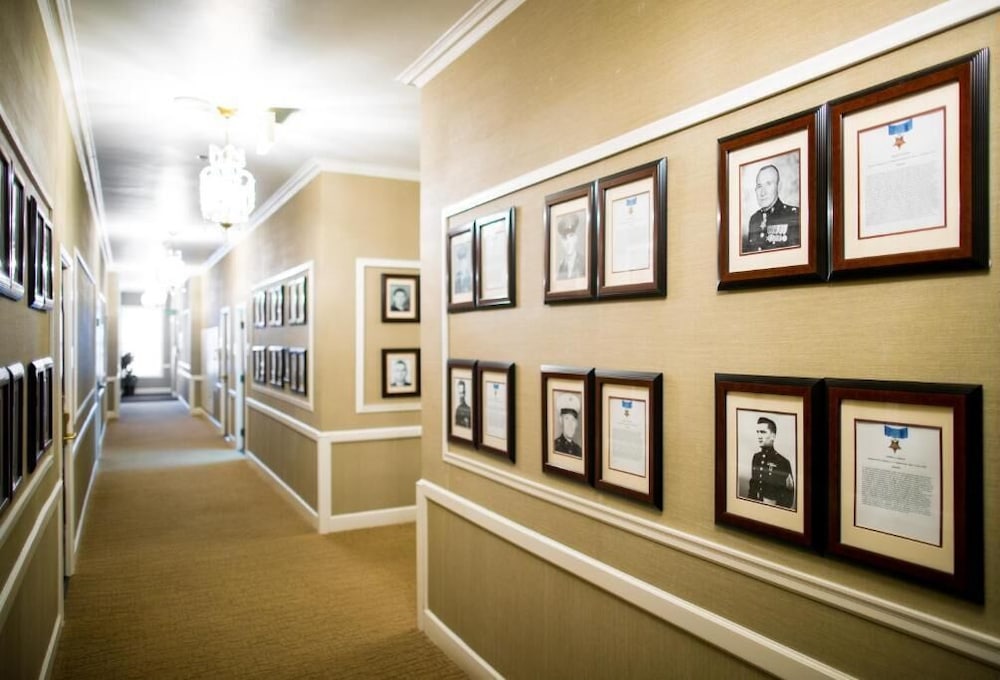 Marine's Memorial Club - photo 28