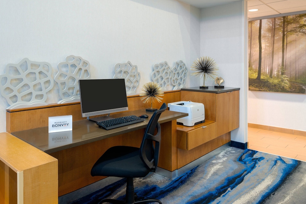 Fairfield Inn & Suites by Marriott Clearwater - photo 31