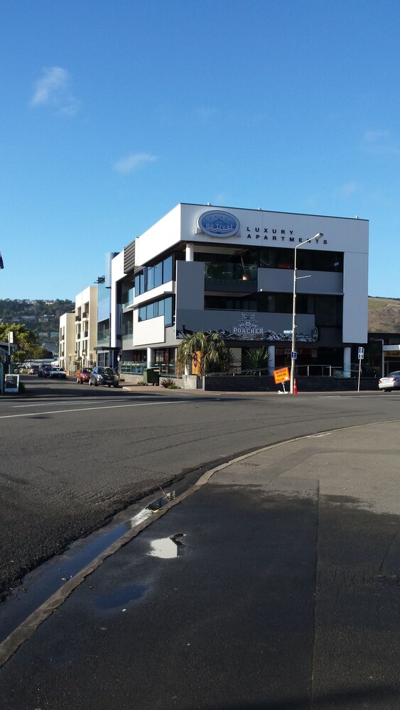 Sumner Re Treat — 4-Star Luxury Hotel in Christchurch, New Zealand