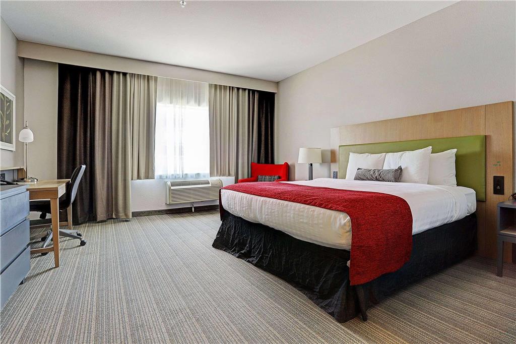 Ramada by Wyndham Houston Westchase - photo 15