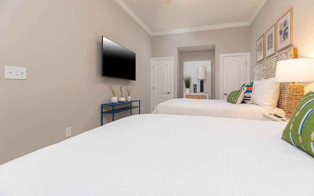 Phoenix Gulf Towers 402 2 Bedroom Condo - photo 8