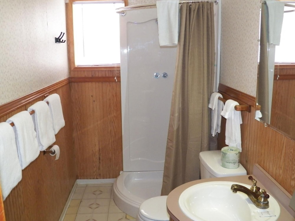 Ocean Avenue Inn - photo 25