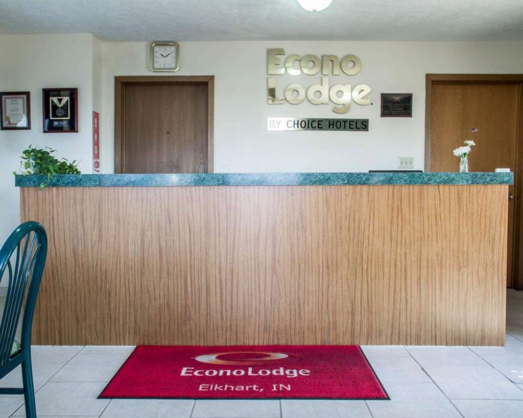 Econo Lodge Elkhart North - photo 7